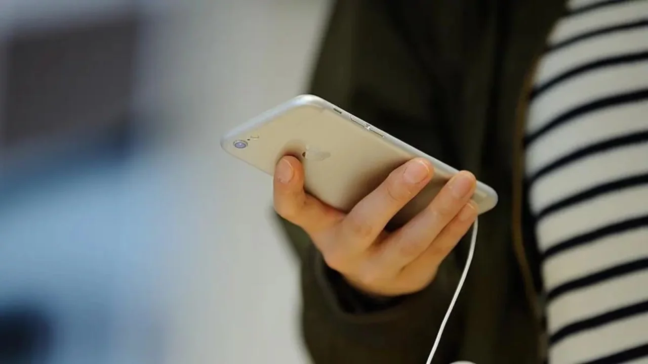 WhatsApp mesajına inandı, 1 milyon lira dolandırıldı