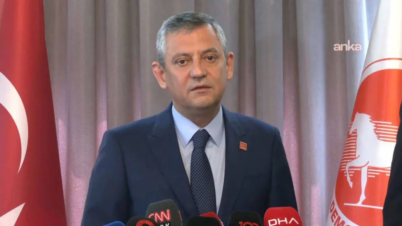 Özgür Özel'in "ara seçim" turu sürüyor: 'Adeta bir suç durumuyla karşı karşıyayız'