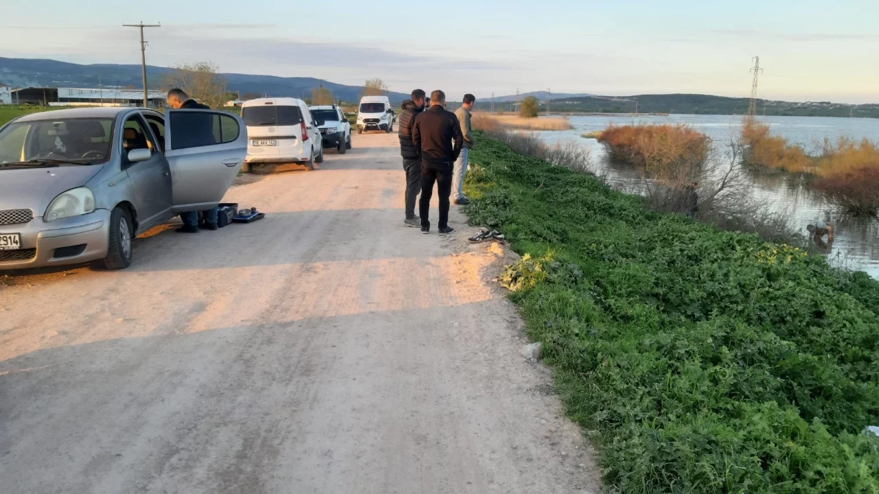 Bursa'da şüpheli ölüm! Park halindeki aracının yakınında cansız bedeni bulundu