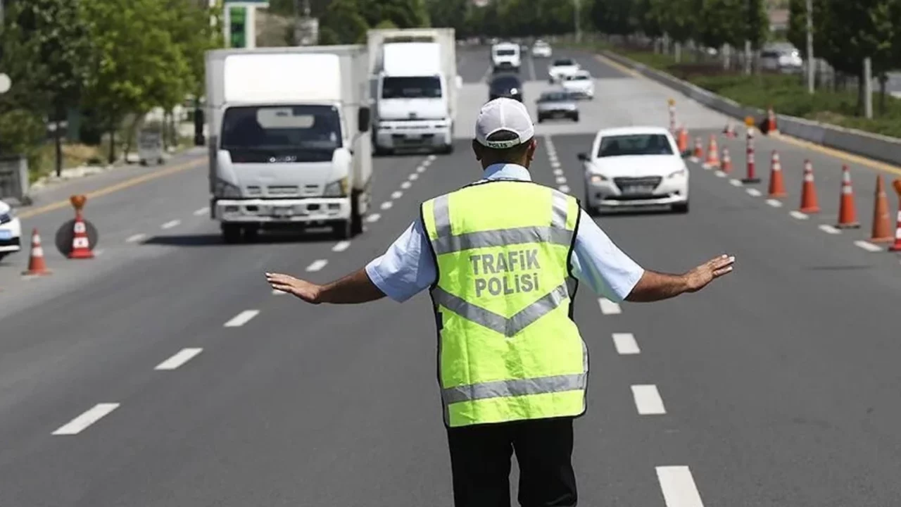 İstanbul'da yarın bazı yollar trafiğe kapatılacak