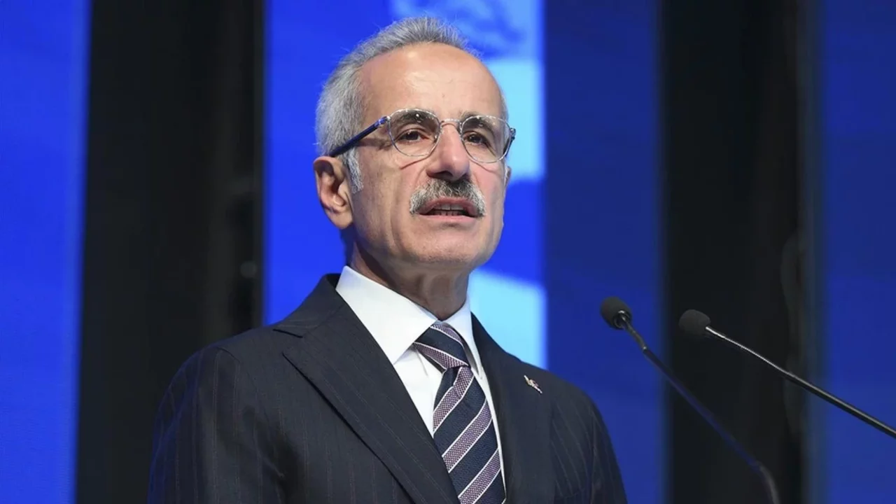 Bakan Uraloğlu'ndan düşen Libya uçağı ile ilgili açıklama