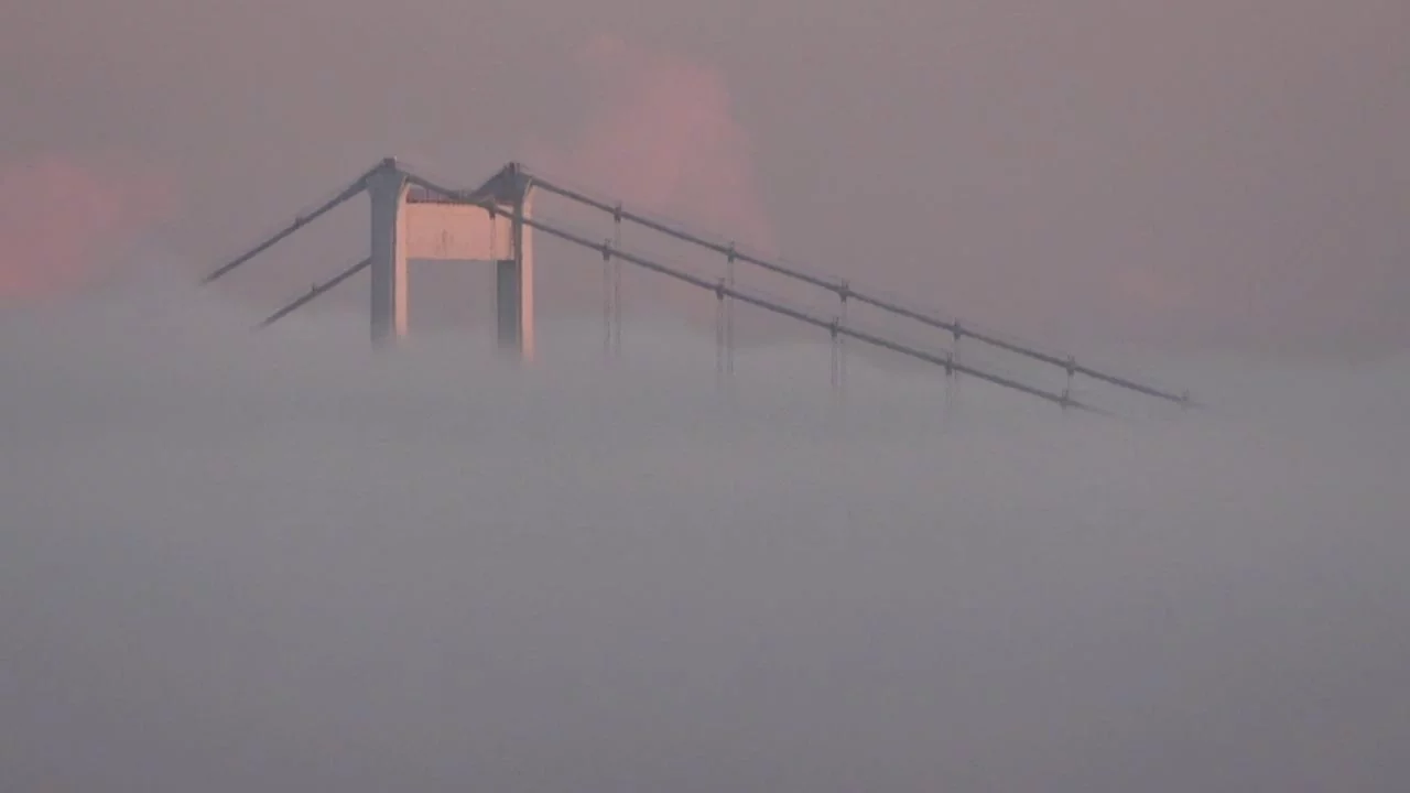 İstanbul Boğazı'nda yoğun sis etkili oluyor