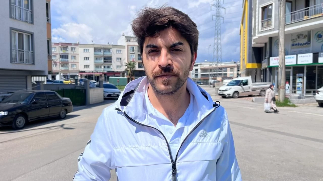 Plakayı okuyamayınca fişe "Putin" yazdı: Bursa'da bir kelimeyle işinden oldu