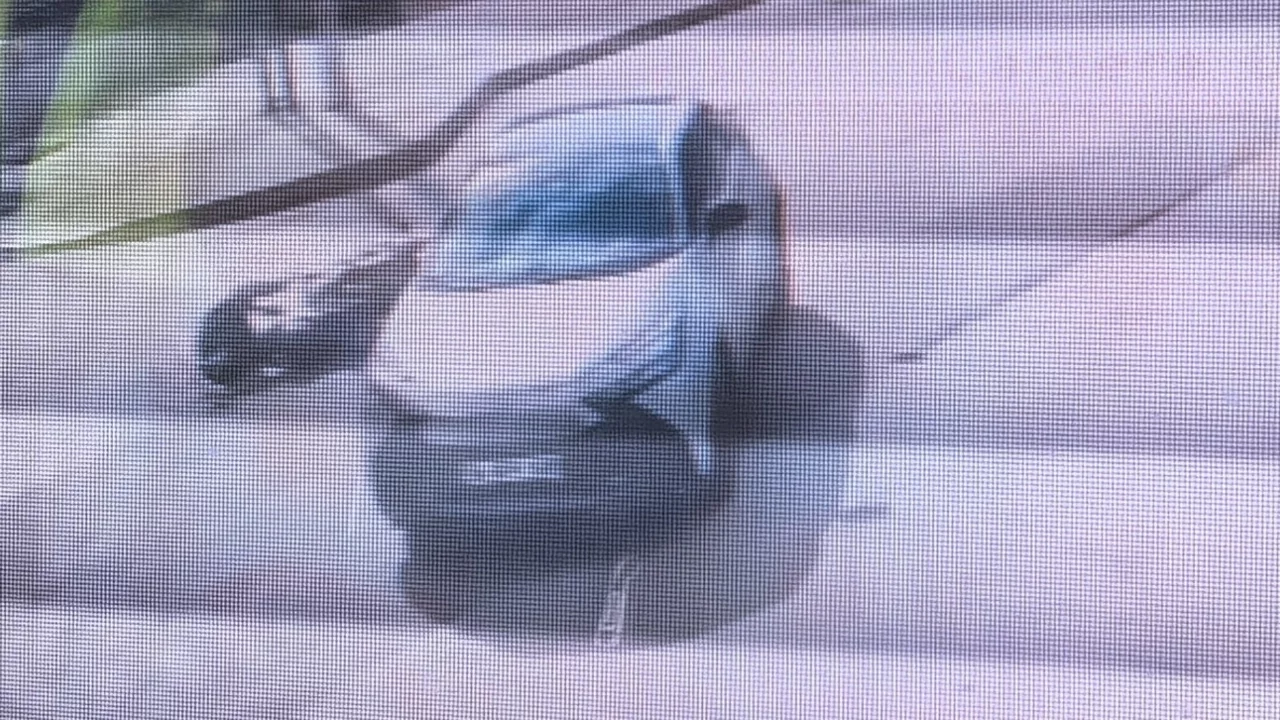 Bursa'da motosiklet kazası! 2 kişi yaralandı, o anlar kamerada...