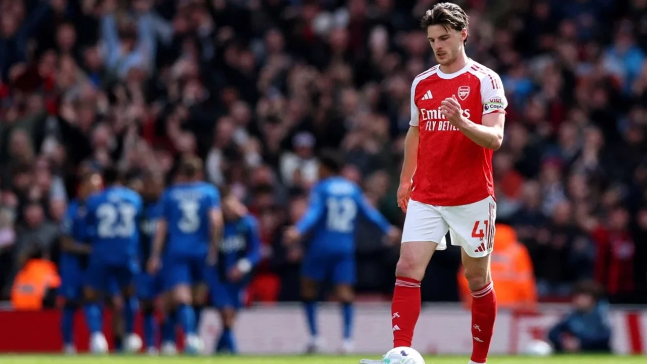 Arsenal, Bournemouth'a 2-1 yenildi