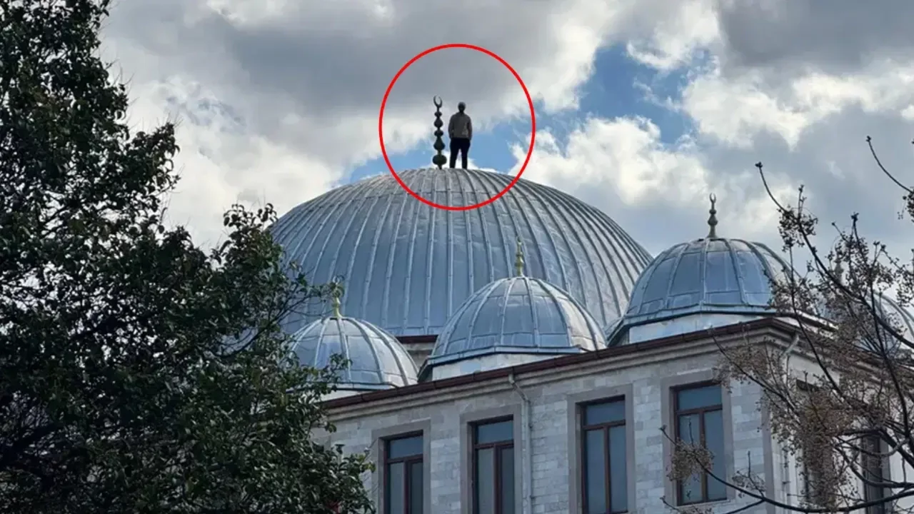 Denizli'de intihar etmek için cami çatısına çıktı: Polis saatlerce dil döktü