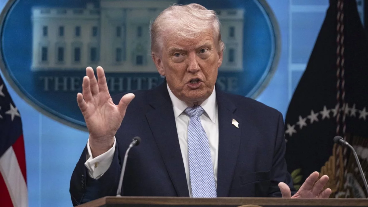 Trump: 'İran Hürmüz sözünü tutmadı, abluka yakında başlayacak!'