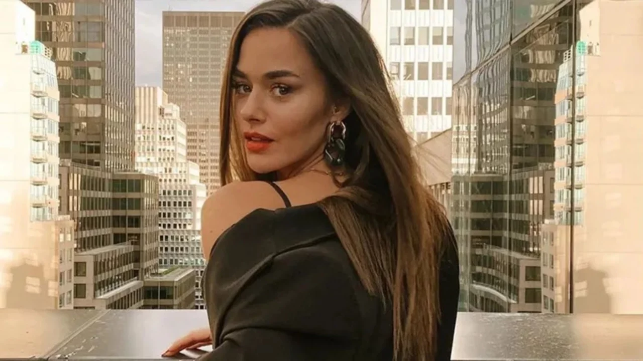 Ünlü oyuncu Bensu Soral'dan annelik açıklaması