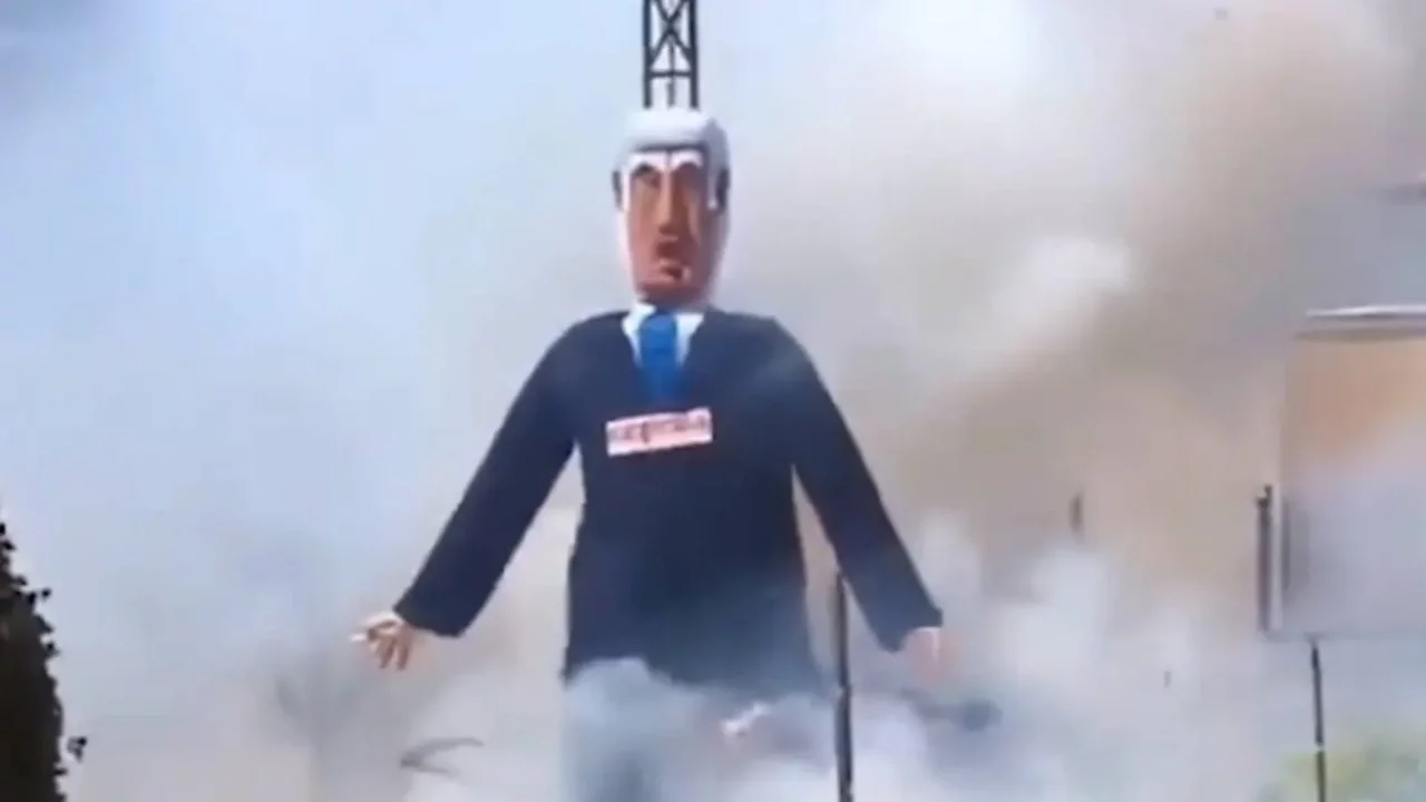 İsrail, Netanyahu kuklasının yakılmasının ardından İspanya Maslahatgüzarını bakanlığa çağırdı