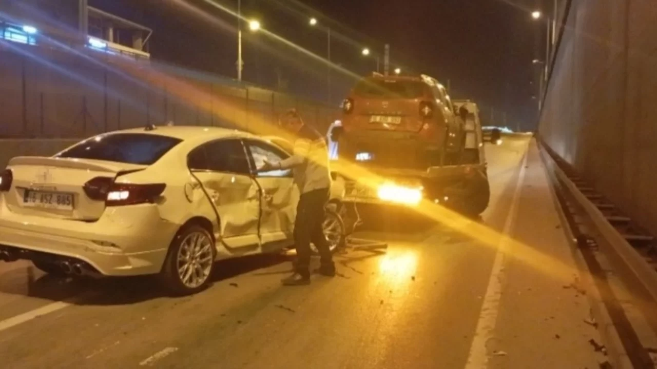 Bursa'da zincirleme kaza! Yaralılar var...