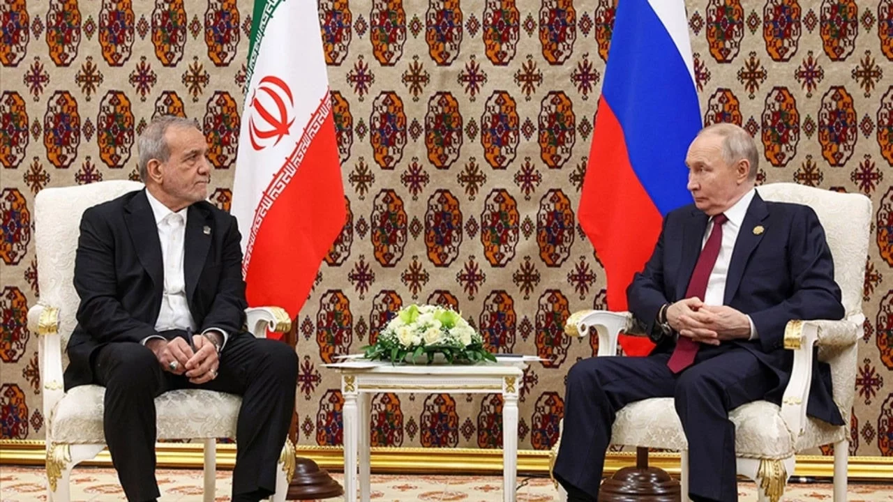 Rusya Devlet Başkanı Putin, İran Cumhurbaşkanı Pezeşkiyan ile görüştü