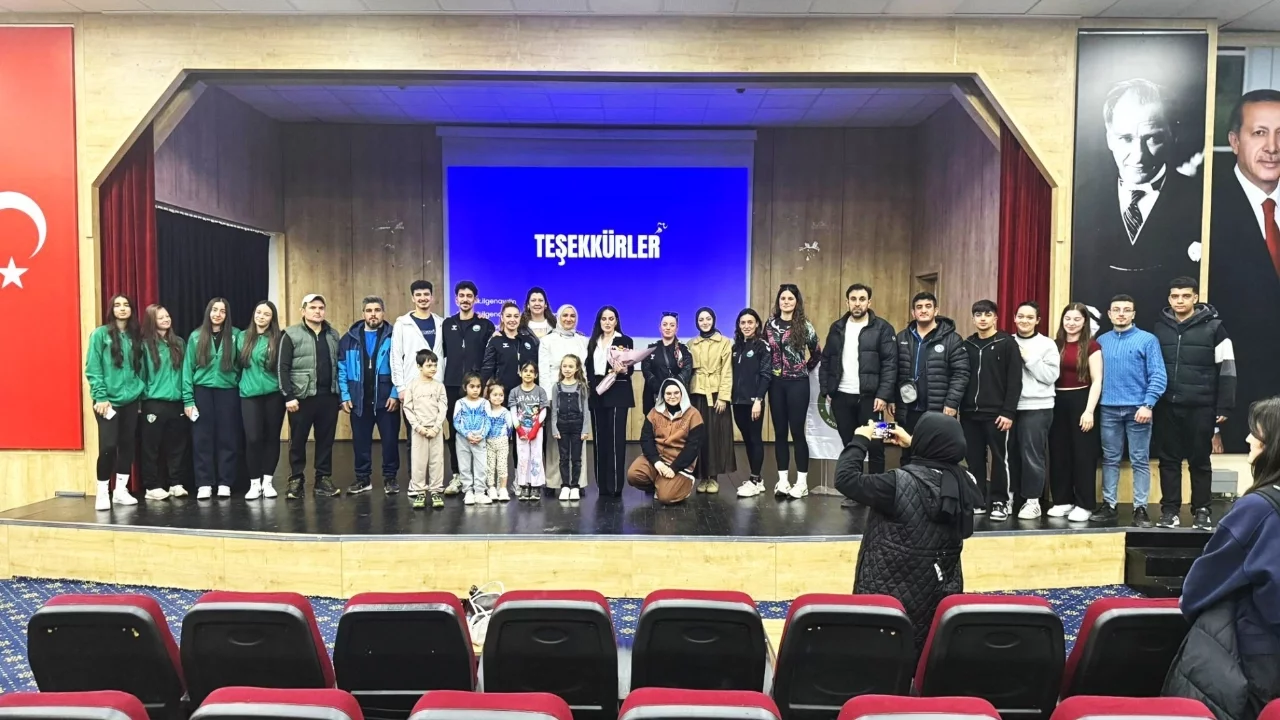 Kestel Belediyesi'nden sporda endişe ve duygu düzenleme semineri