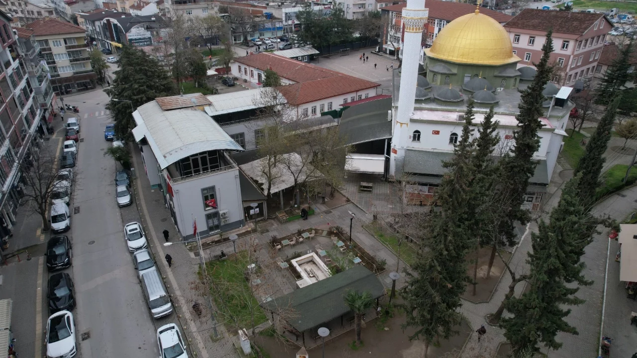 İhsaniye Eski Köy Meydanı yenileniyor