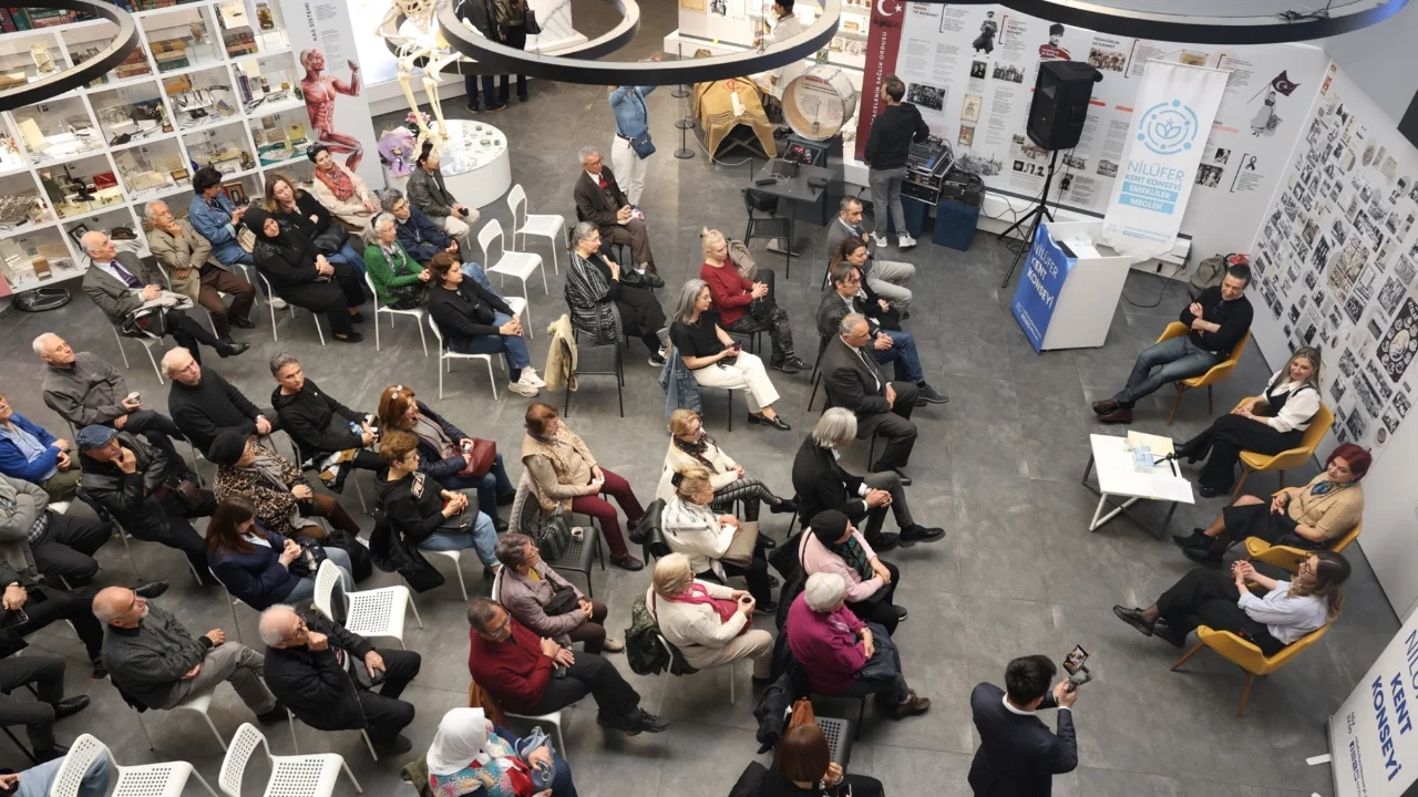 Nilüfer'de "Türkiye'de Yaşlanma Politikaları" konuşuldu