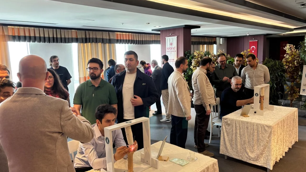 Bursa'da el bileği artroskopisi eğitimi tamamlandı