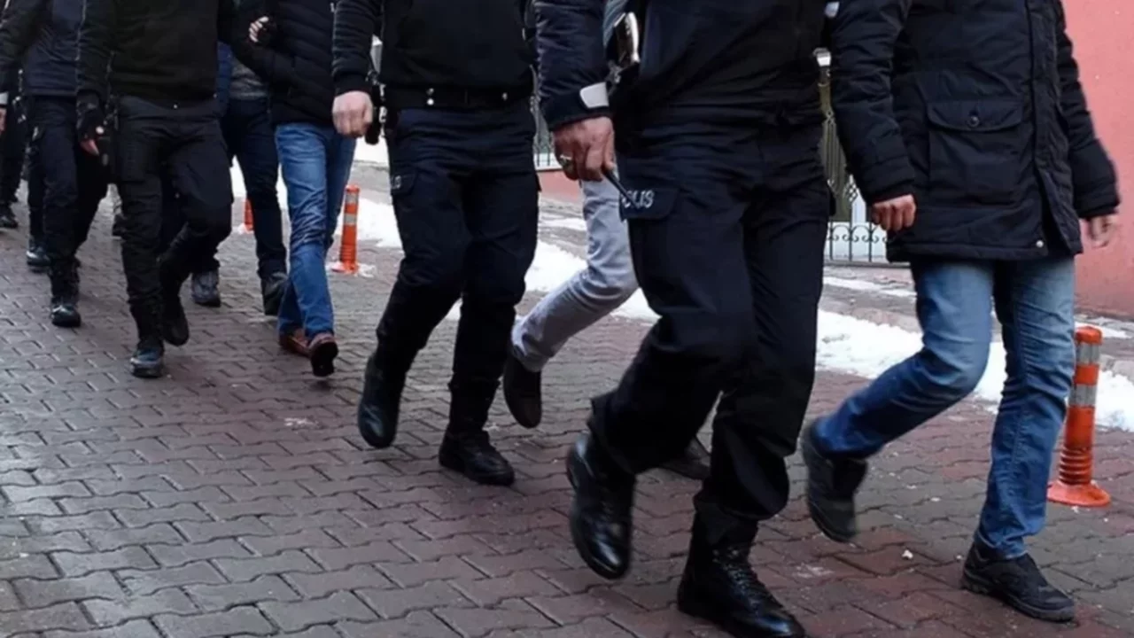 İstanbul merkezli 7 ilde tefecilere operasyon: 36 şahıs hakkında gözaltı talimatı