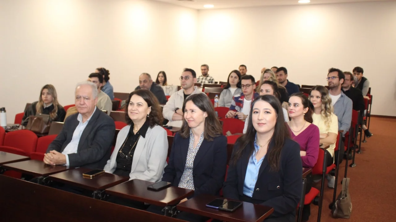 UİB İhracat Uzmanlığı Programı sona erdi