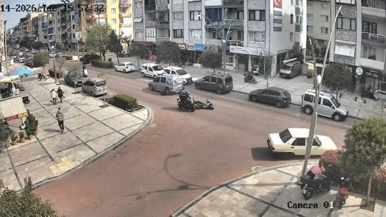 Manisa'da feci kaza: 17 yaşındaki lise öğrencisi yaşamını yitirdi