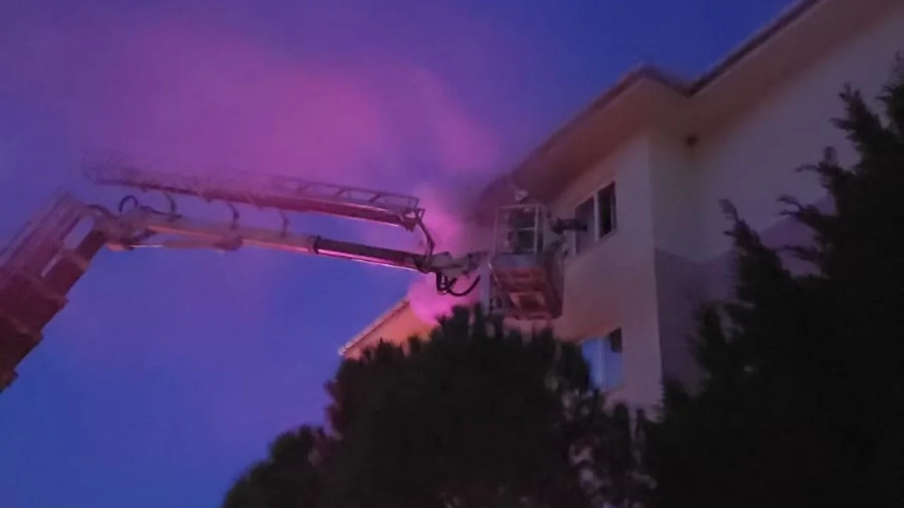 Edirne'de apartman dairesinde yangın paniği
