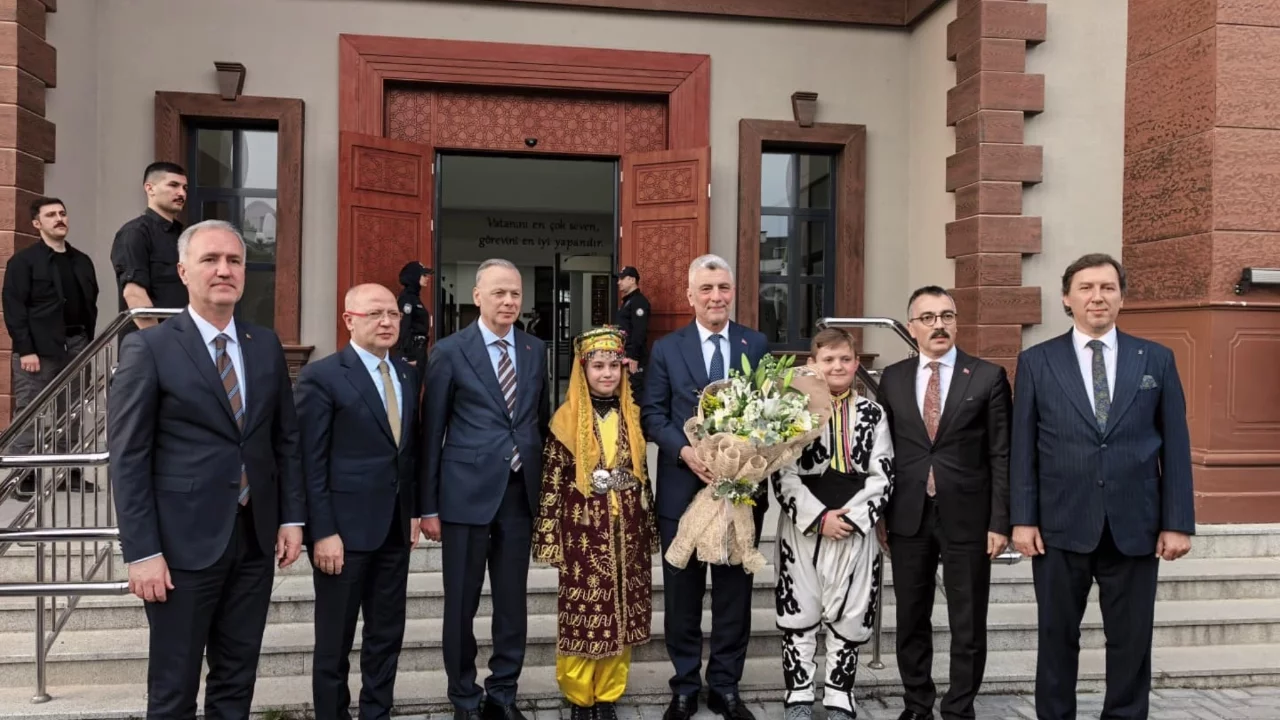 Ticaret Bakanı Prof. Dr. Ömer Bolat'tan İnegöl ziyareti