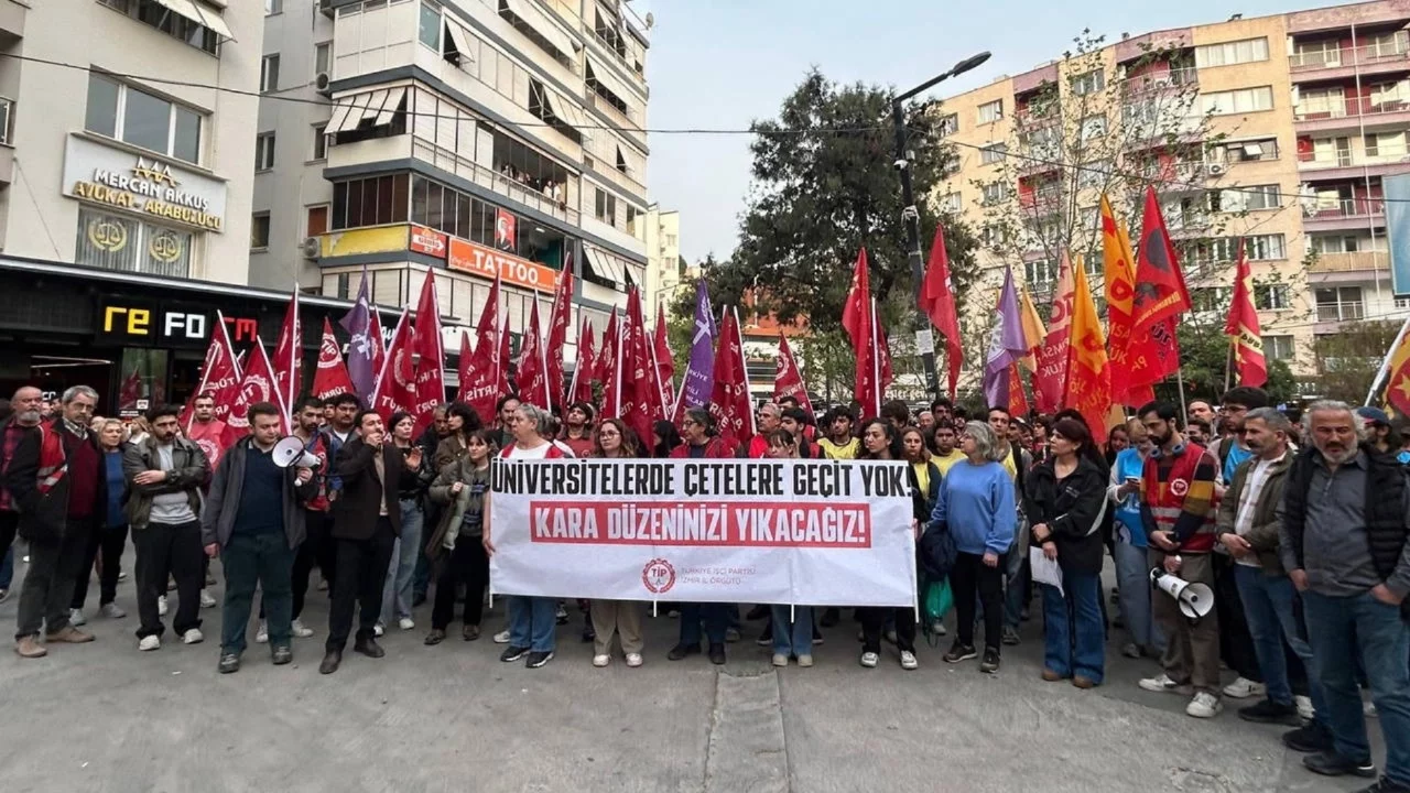 Ege Üniversitesi'nde palalı saldırıya tepki: Üniversiteleri çetelere bırakmayacağız