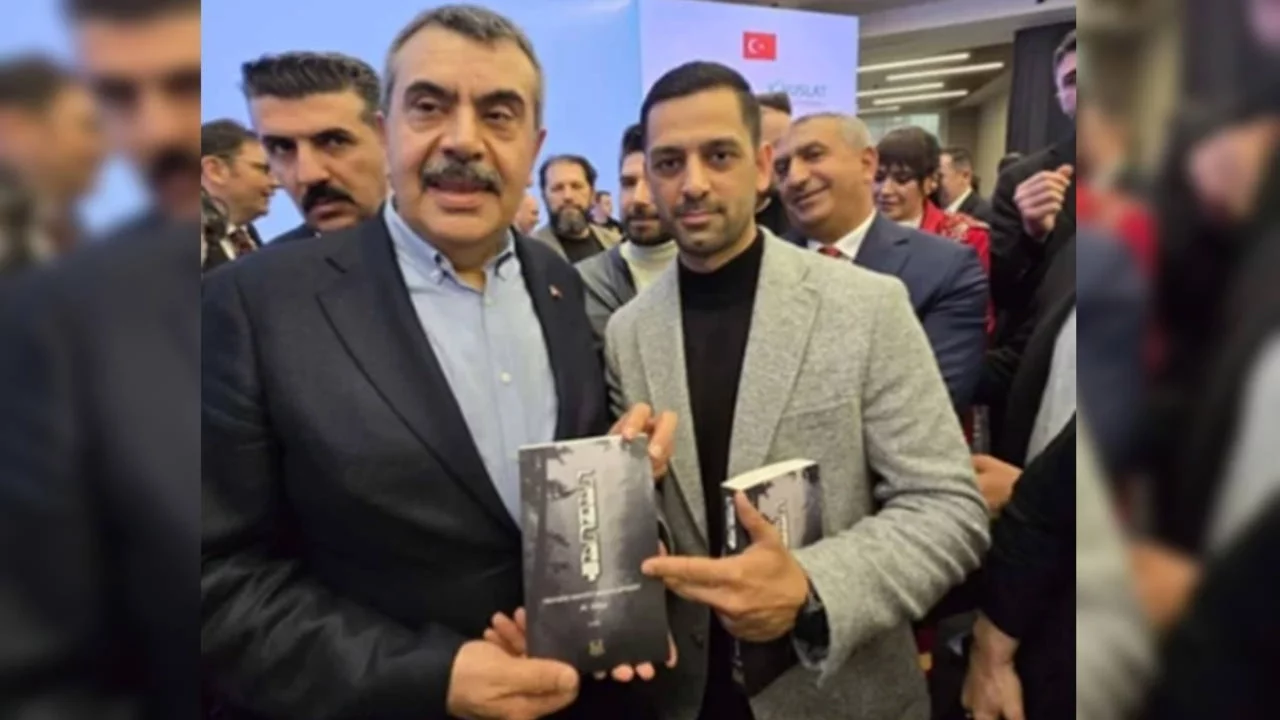 ADD'den Bakan Tekin'e suç duyurusu: 'Laiklik hiçe sayıldı, anayasayı ihlal etti'