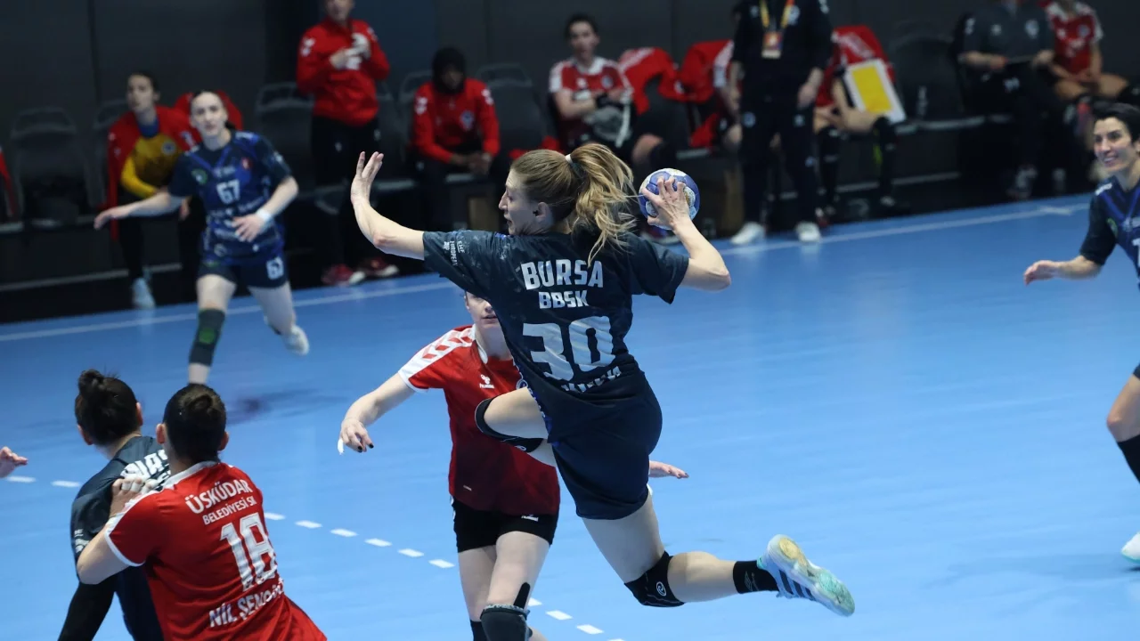 Bursa Büyükşehir Belediyespor Üsküdar Belediyespor'u yendi