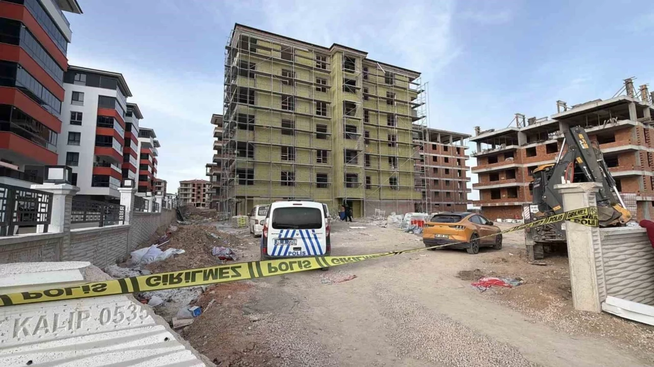 Eskişehir'de asansör boşluğuna düşen işçi hayatını kaybetti