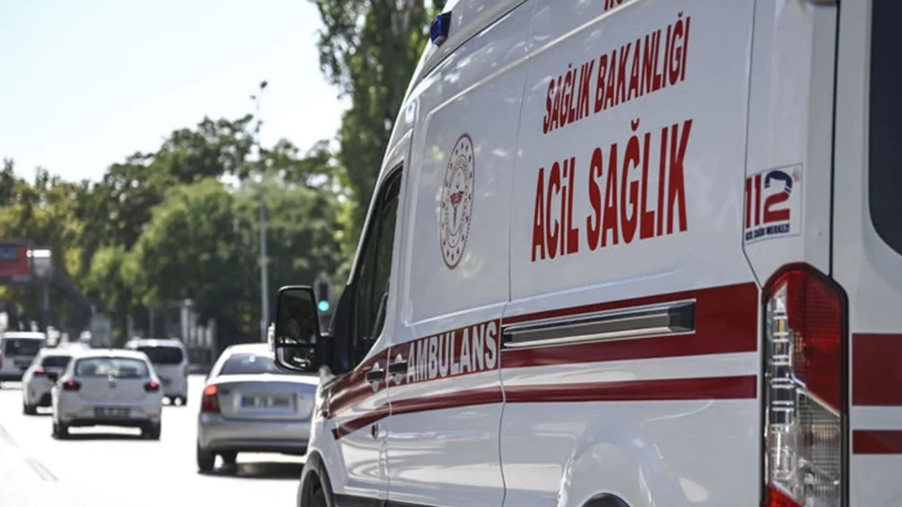 Zehirlenme şüphesiyle 12 öğrenci hastaneye kaldırıldı