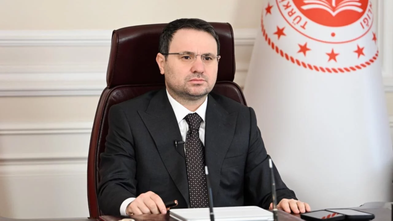 Bakan Gürlek açıkladı: 54 okulu hedef gösteren 67 kişi gözaltında