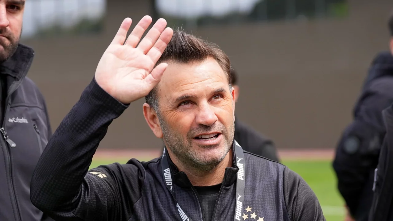 Okan Buruk: "4 sene üst üste şampiyon olacağımıza yüzde 100 inanıyorum"