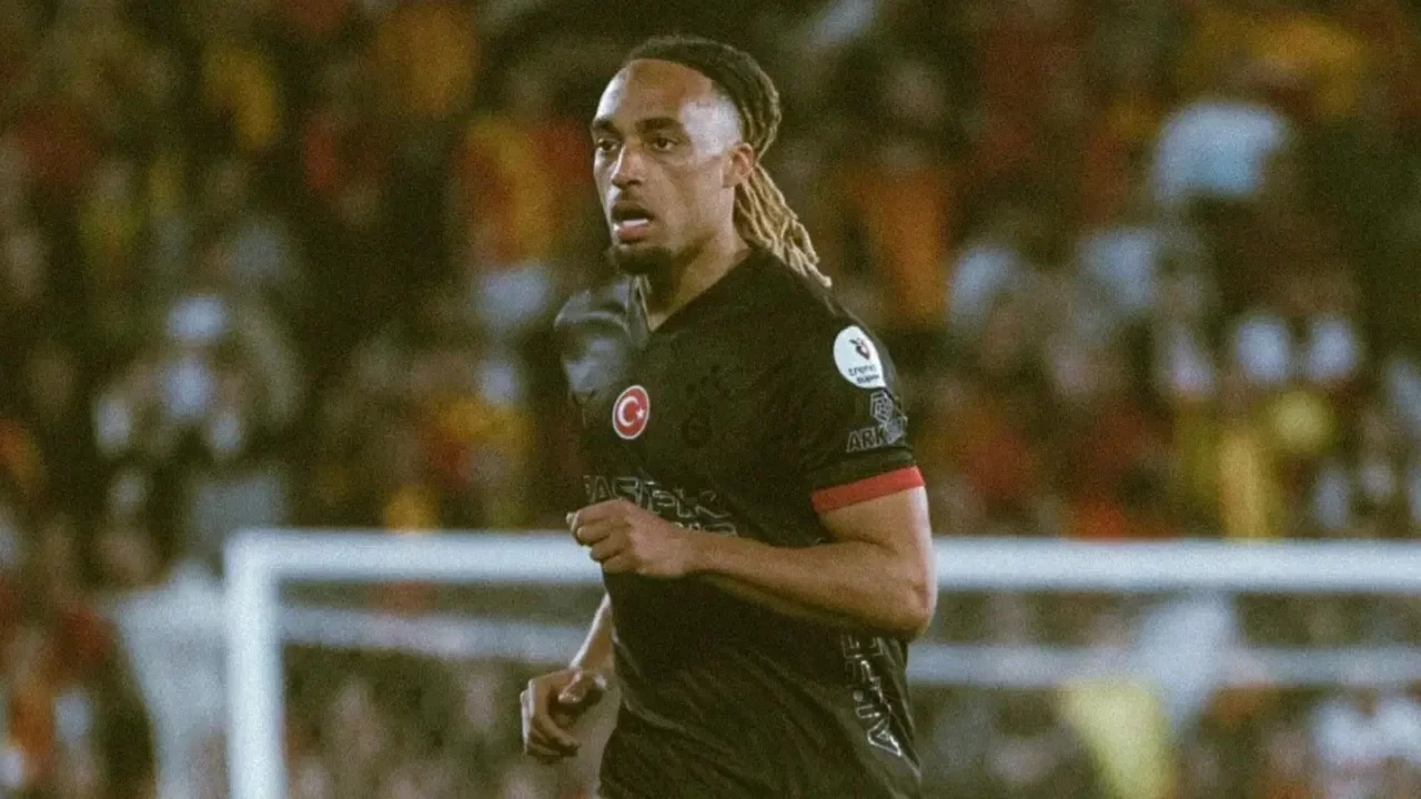 Galatasaray'dan Sacha Boey kararı!
