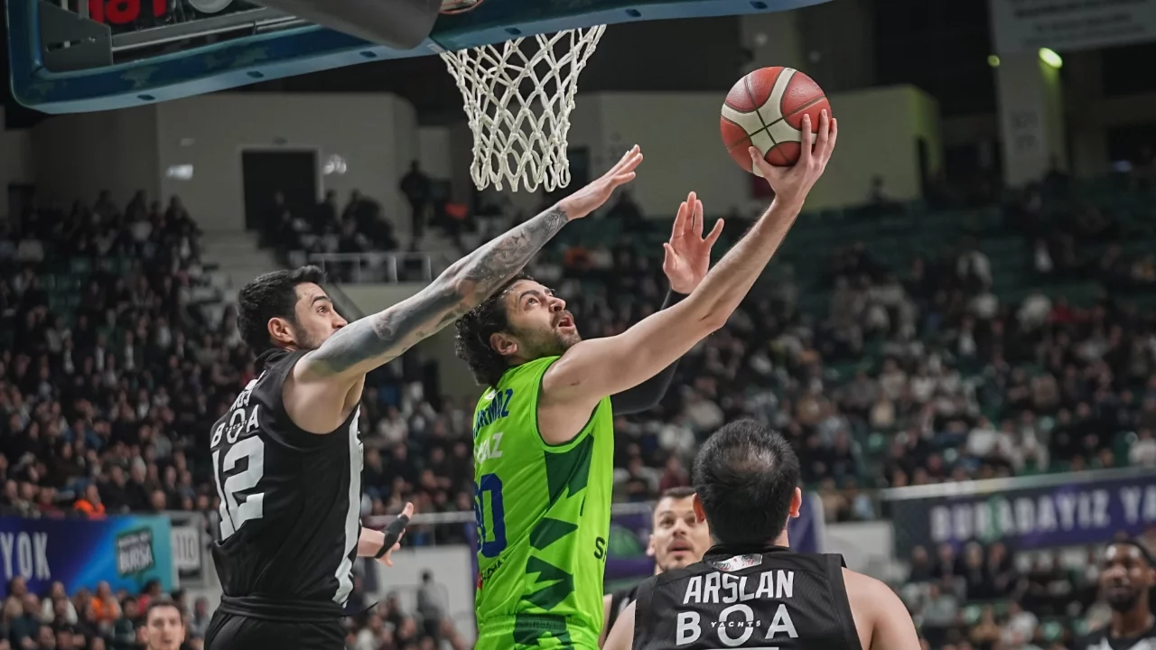 Beşiktaş GAİN, deplasmanda TOFAŞ'ı 98-84 mağlup etti