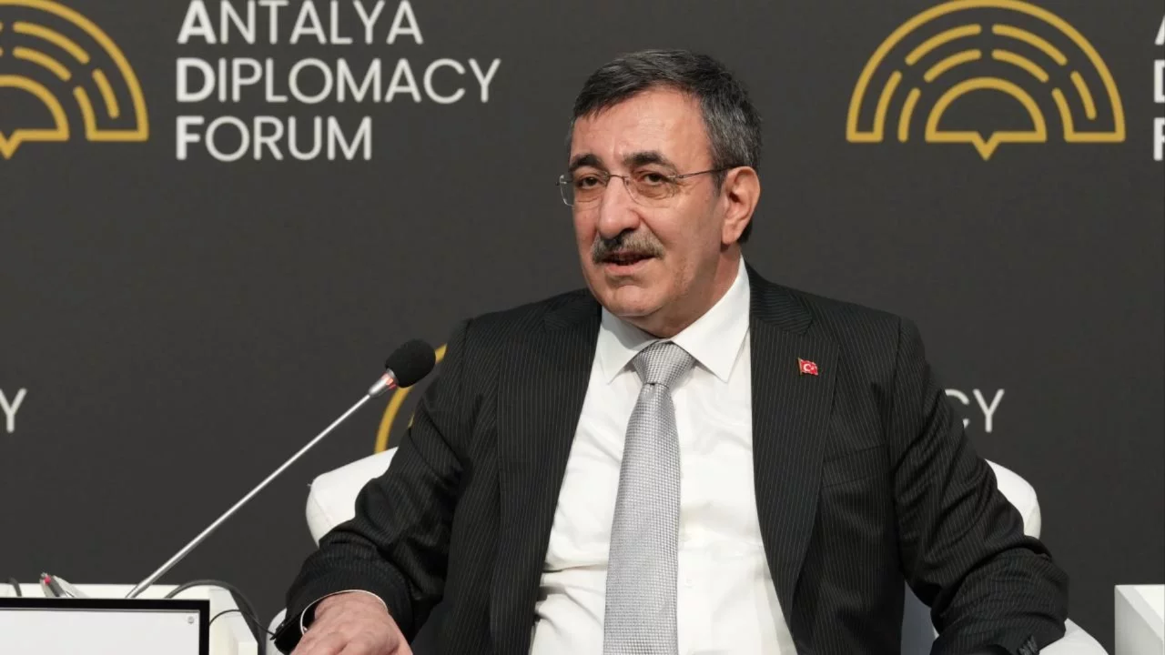 Cumhurbaşkanı Yardımcısı Yılmaz: Diplomasiyi her şeyin üstünde tutuyoruz