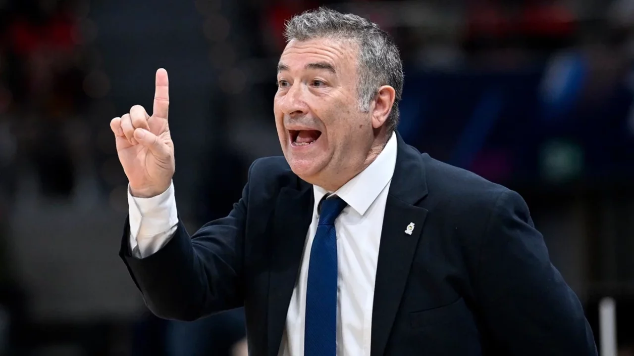 Fenerbahçe Başantrenörü Miguel Mendez:  "Kulübe bir kupa daha armağan etmek istiyoruz"