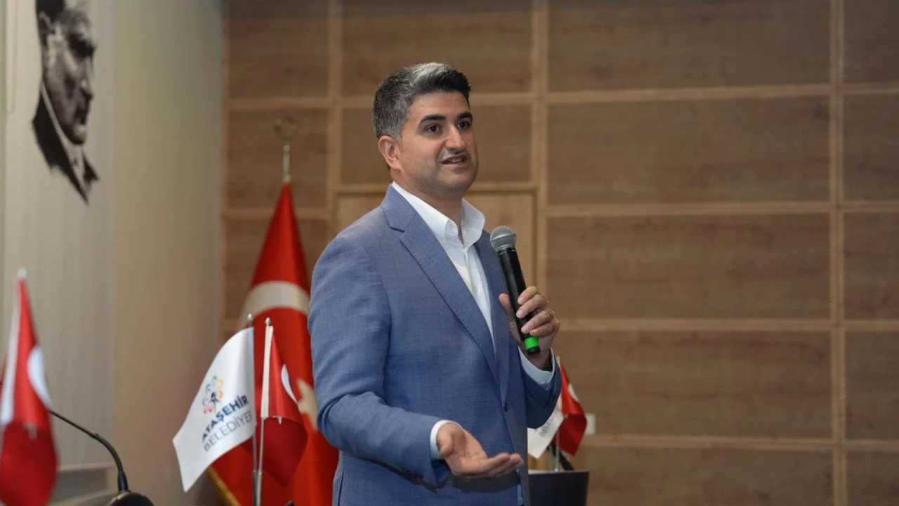 Ataşehir Belediyesi'ne operasyon! CHP'li Belediye Başkanı Onursal Adıgüzel gözaltına alındı