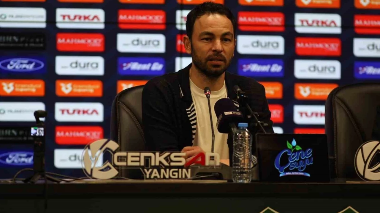 Teknik Direktör Selçuk İnan: "Penaltı pozisyonunu izlemedim"