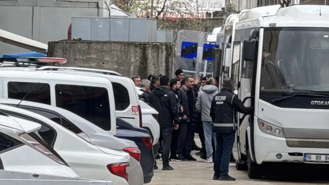 Bursa'da Başkan Bozbey'in de tutuklandığı soruşturmada 3 şüpheliye tutuklama