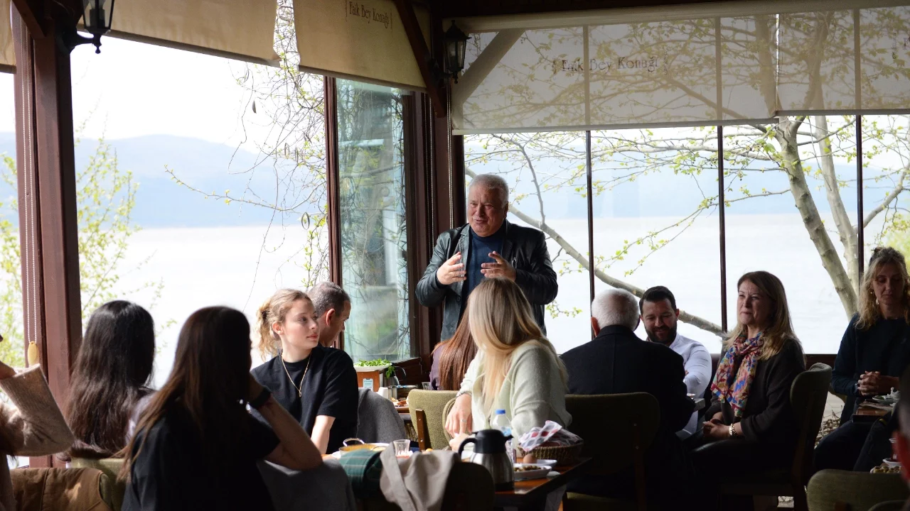 Nilüfer Belediyespor Eker Kadın Voleybol Takımı Gölyazı'da buluştu