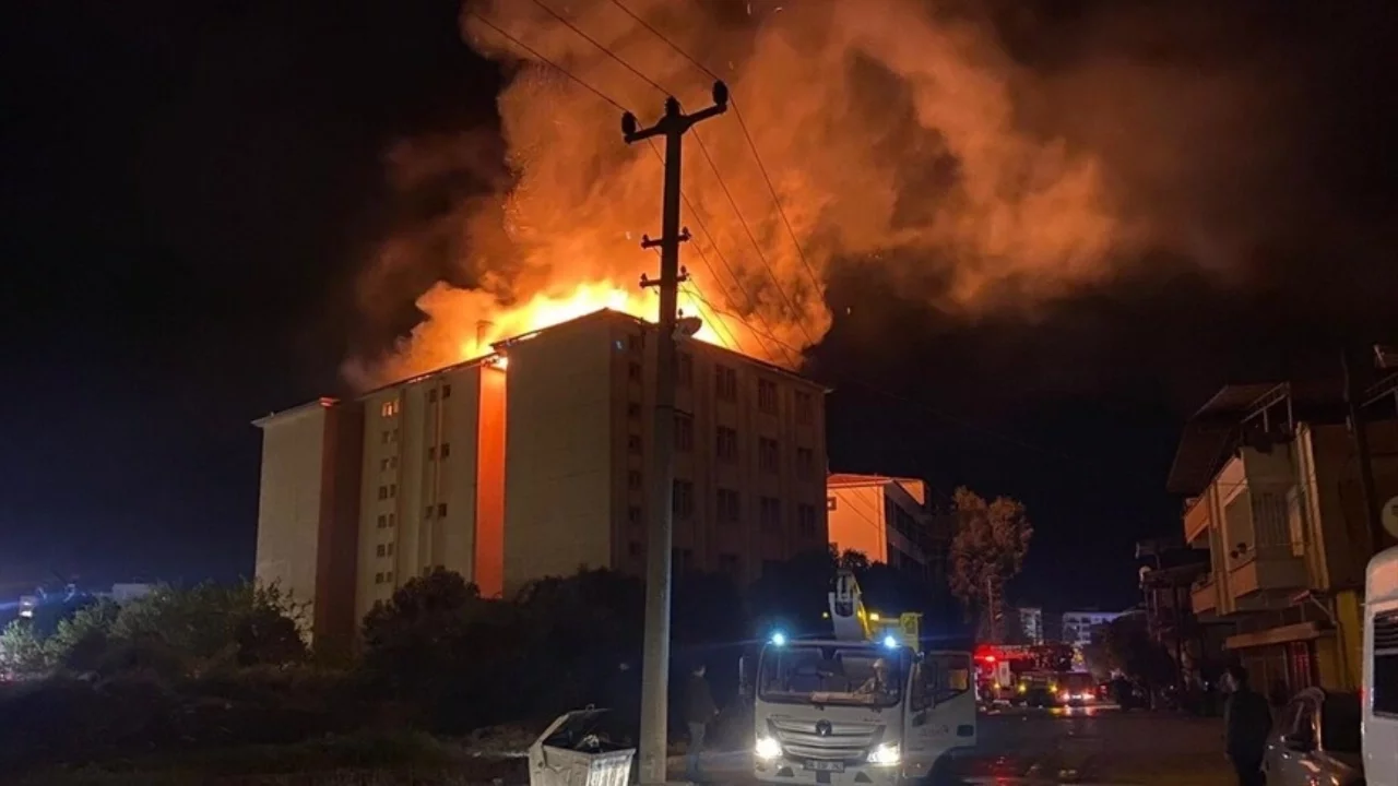 Aydın'da lise yurdunda korkutan yangın! 46 öğrenci tahliye edildi