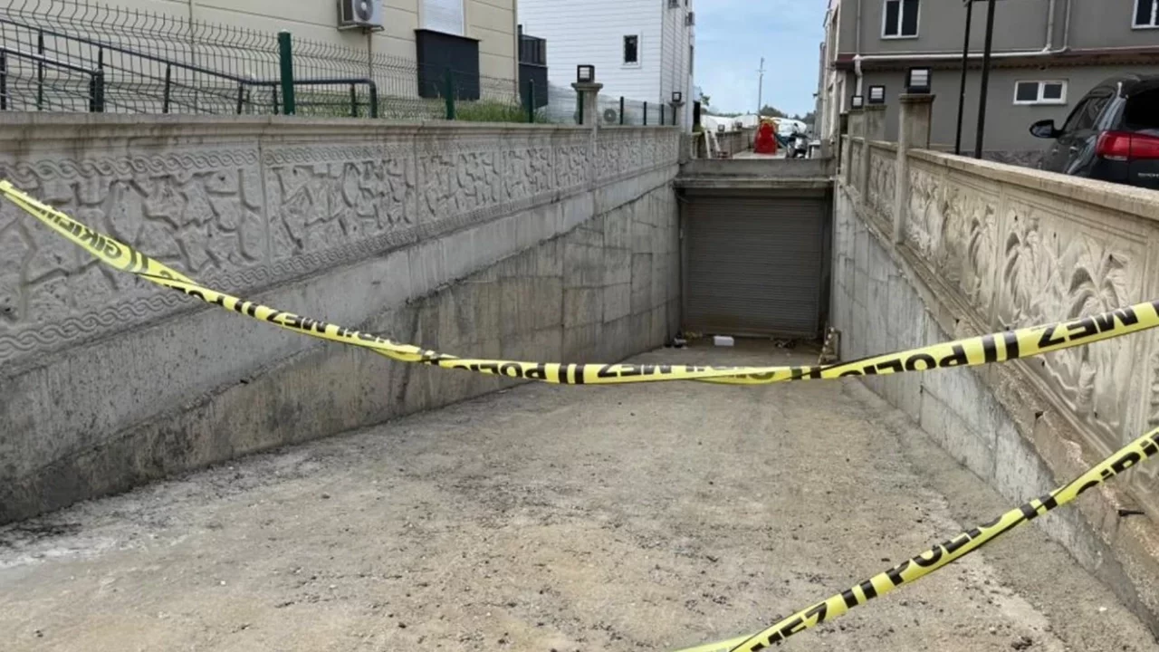 Antalya'da yolu kısaltmak isterken düşüp öldü