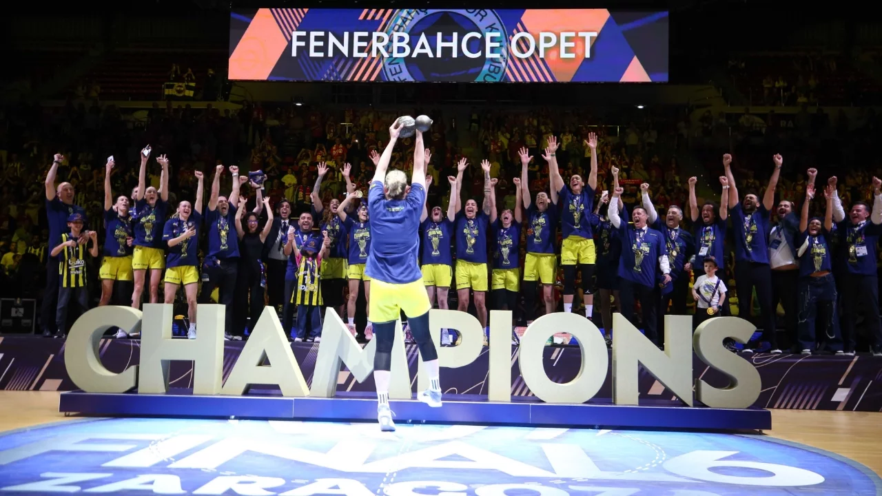 EuroLeague'de şampiyon Fenerbahçe!