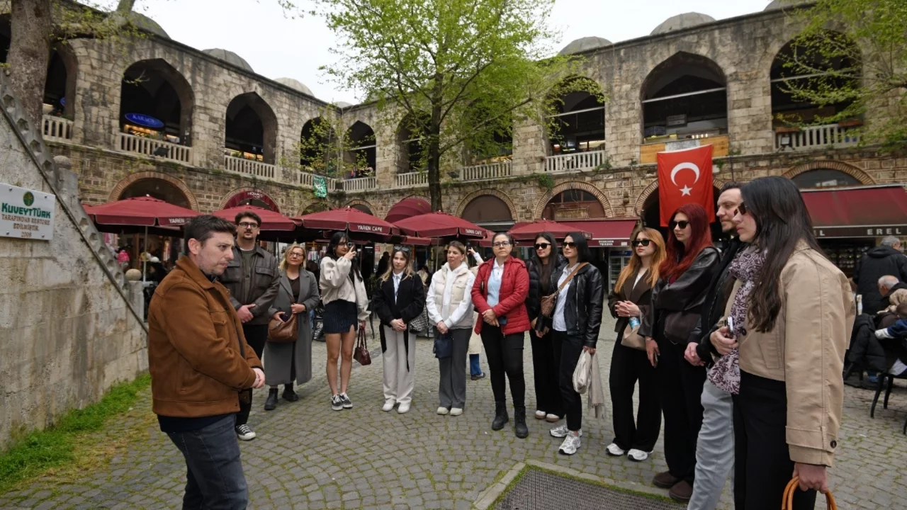 Osmangazi Belediyesi'nden gençlere lezzet ve kültür yolculuğu