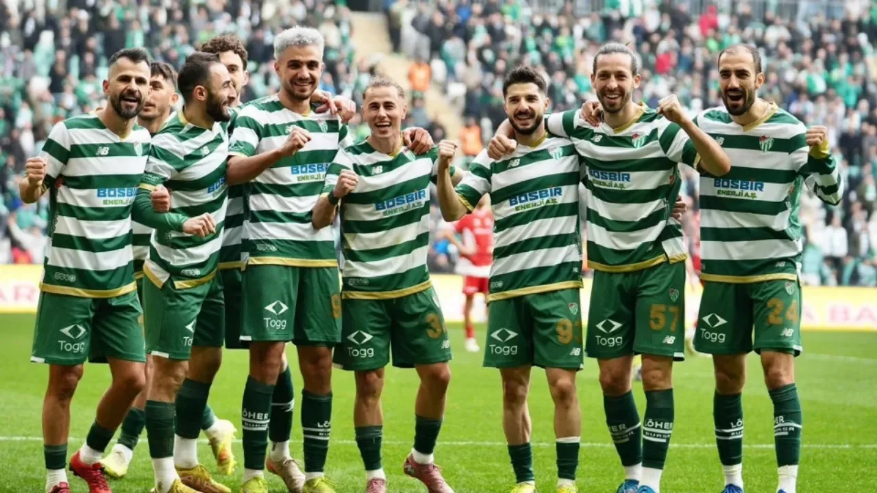 Bursaspor şampiyonluk için sahada