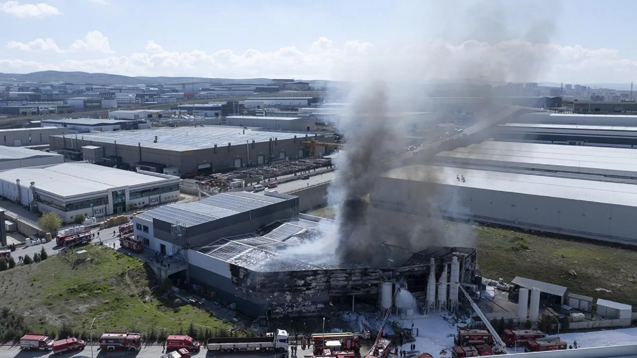 Ankara'da boya fabrikasında yangın! Ölü ve yaralılar var...