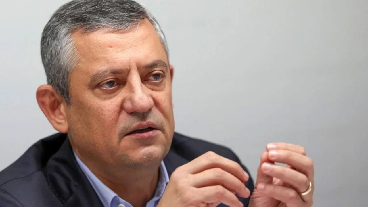 Özgür Özel, CHP MYK toplantısına başkanlık etti