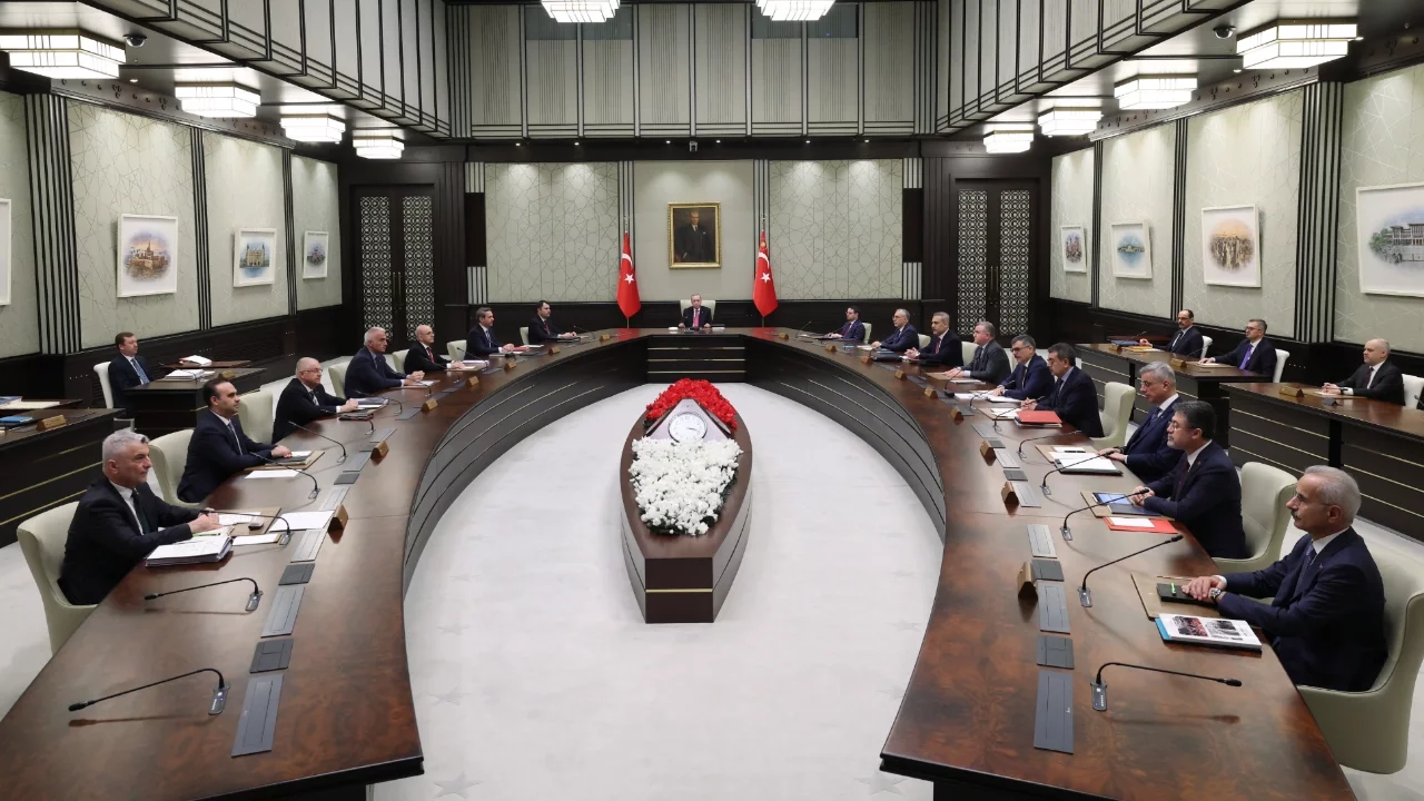 Kabine bugün toplanıyor: Gündemde hangi konular var?