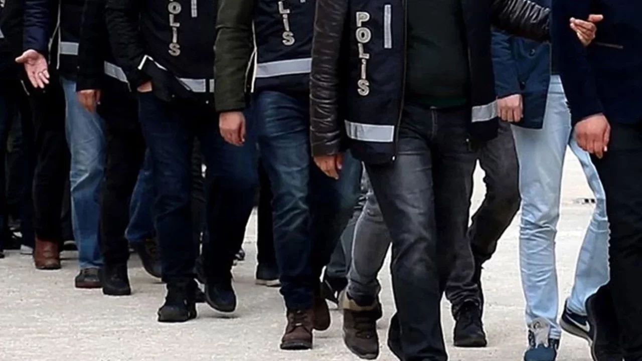 Çağrı merkezi dolandırıcılarına 20 ilde operasyon: Çok sayıda şüpheli yakalandı