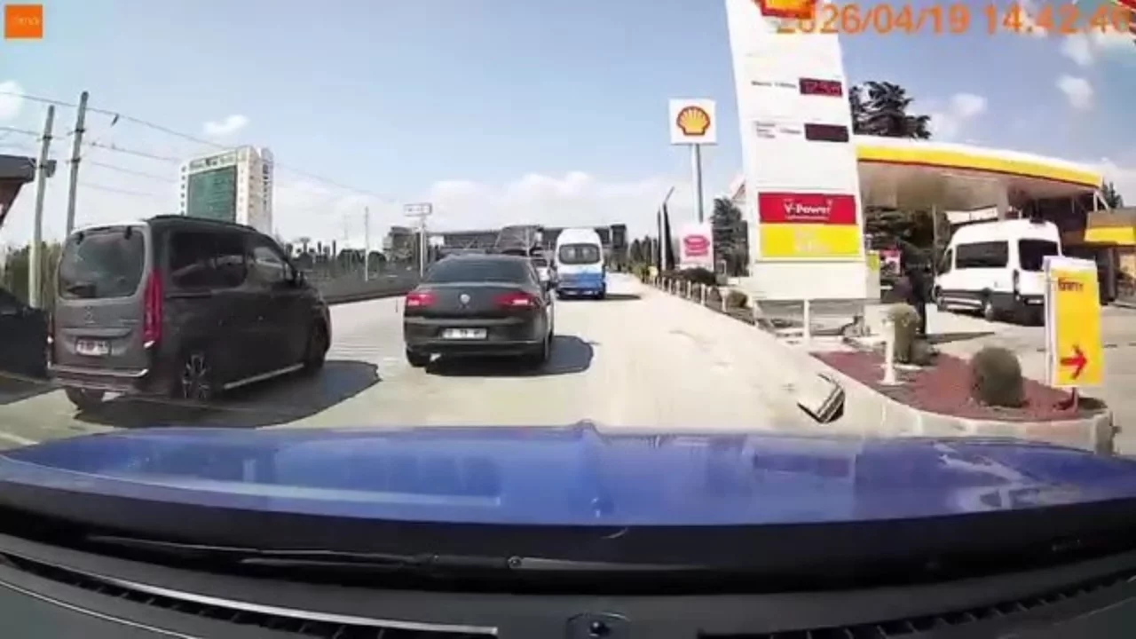 Bursa'da trafikte makas terörü kamerada