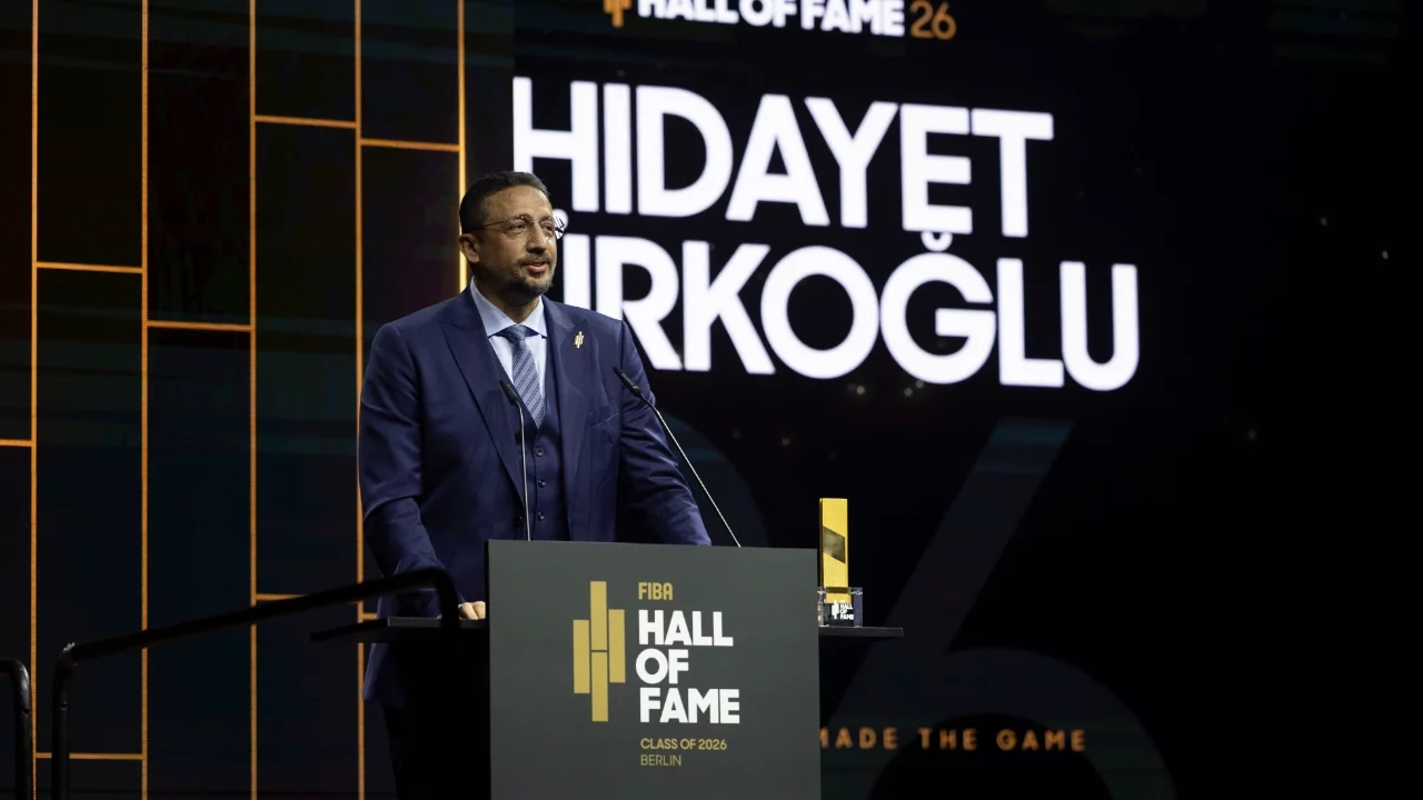 Hidayet Türkoğlu, FIBA Hall of Fame 2026 ödülünü aldı